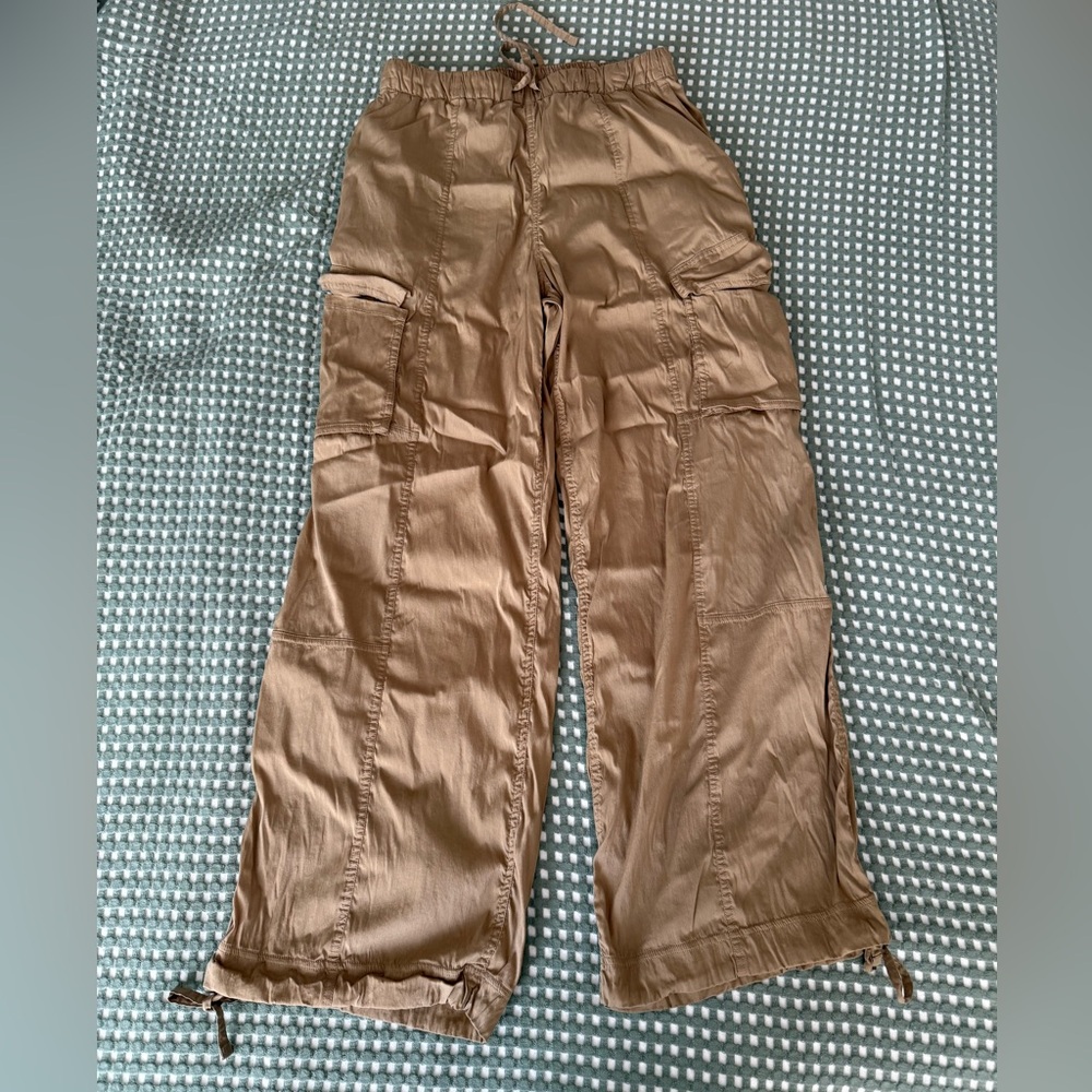 Lululemon Brown Cargo Pants